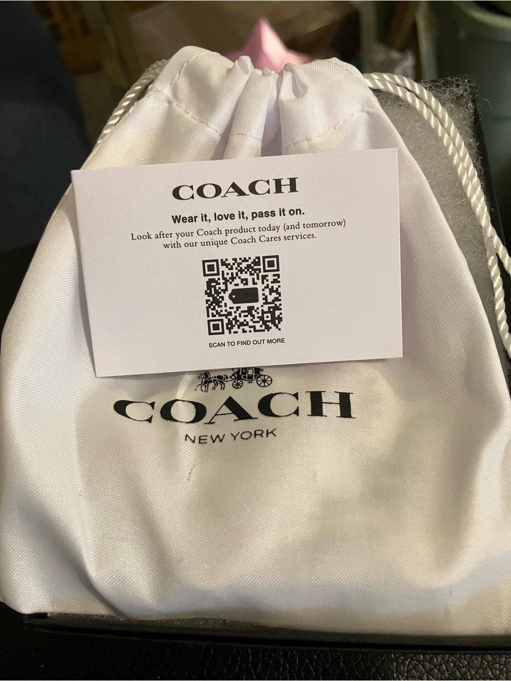 Coach NWT Ice Cream Bagcharm w coach White Satin Drawstring Dust Bag - Picture 3 of 3
